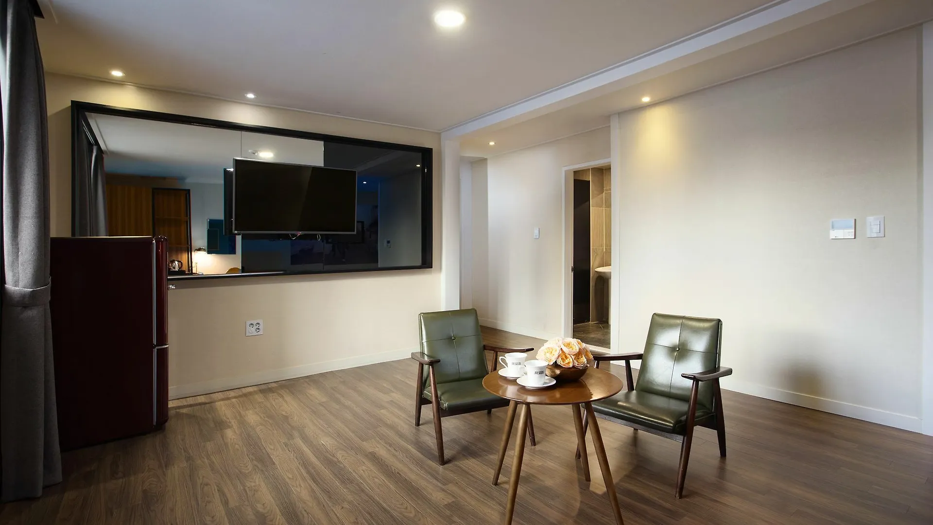 Cinema House Hotel In Busan 3*,