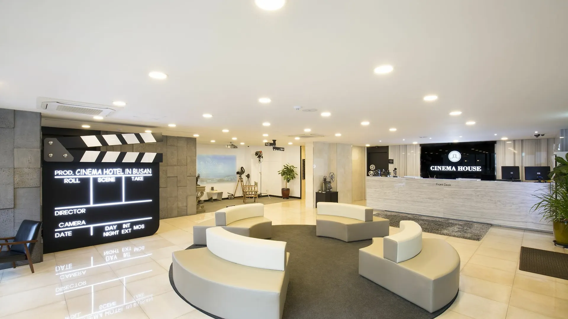 Cinema House Hotel In Busan 3*,